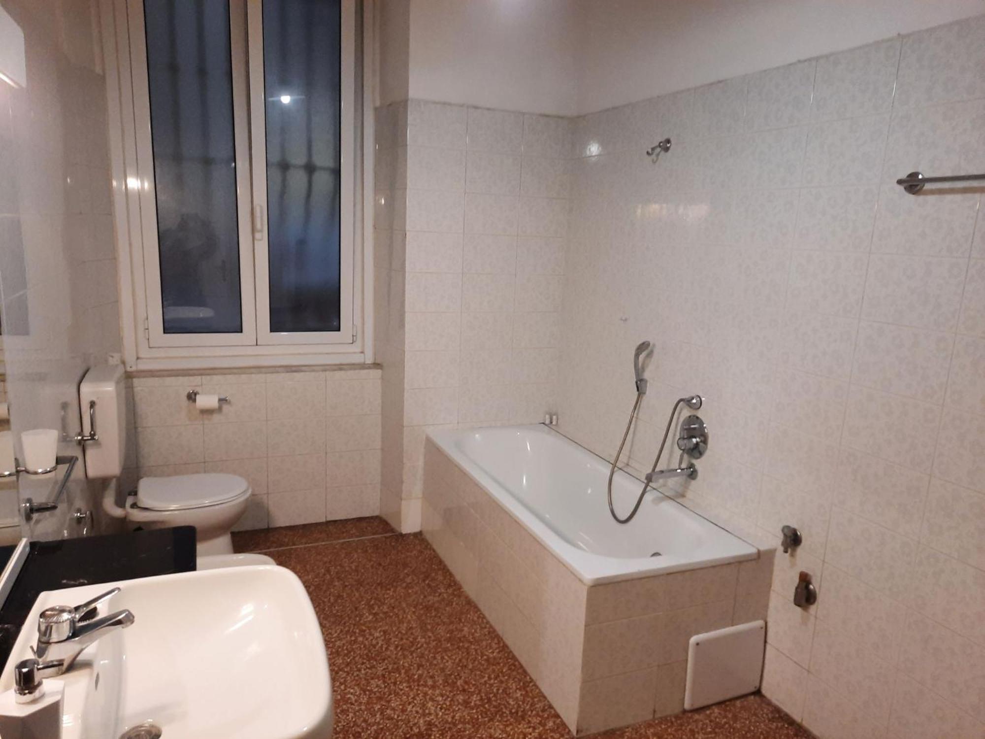 Comfortable One Bedroom With Parking Space In The Center Of Appartamento *