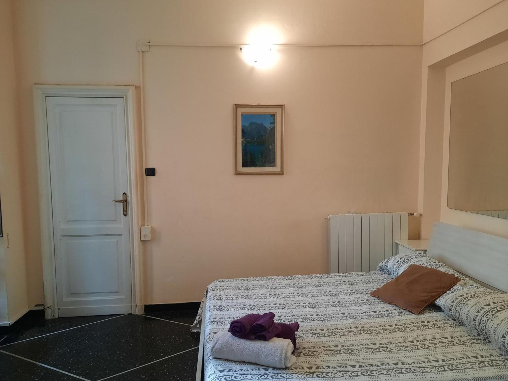 Appartamento Comfortable One Bedroom With Parking Space In The Center Of