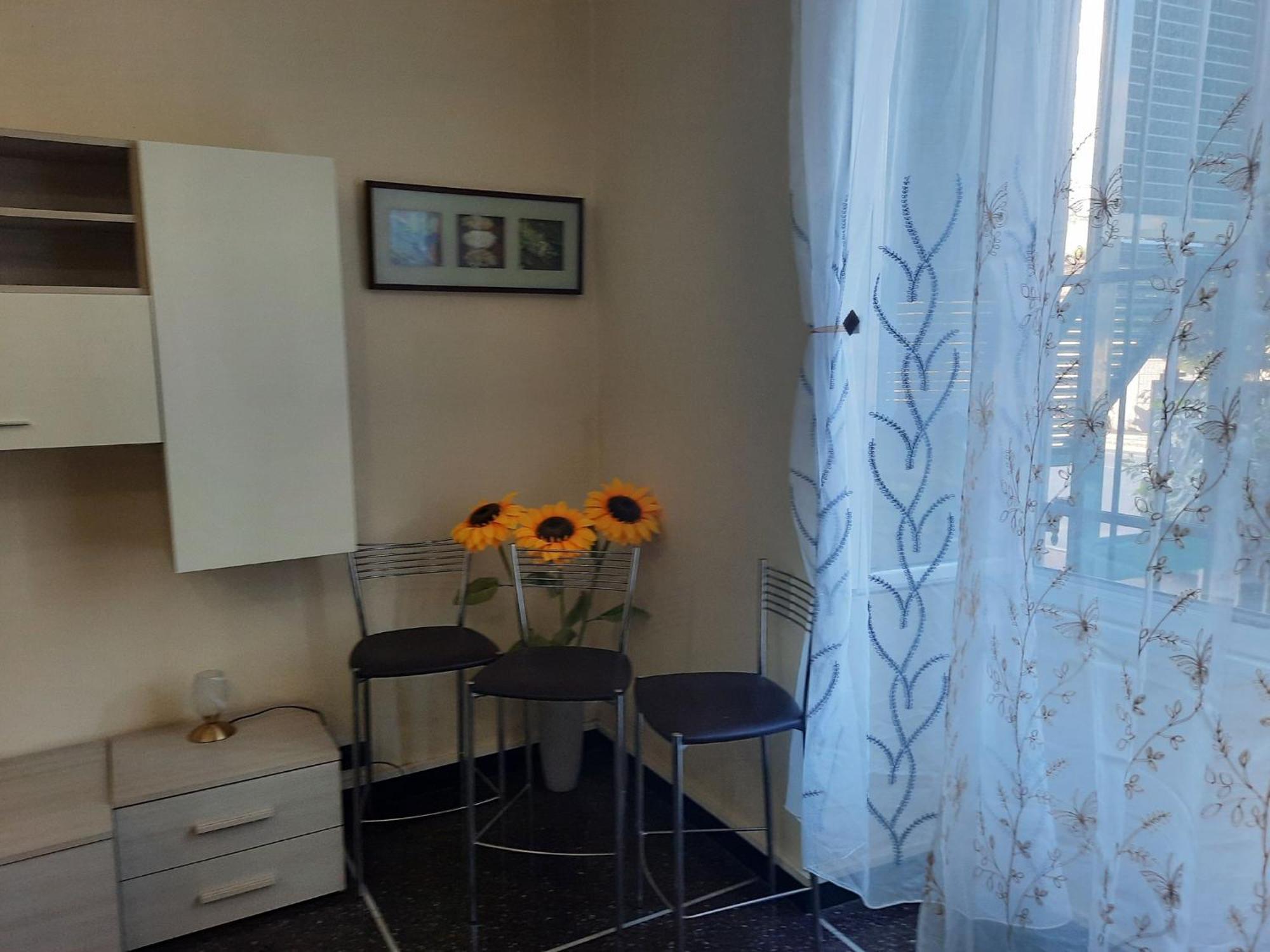Appartamento Comfortable One Bedroom With Parking Space In The Center Of Genova